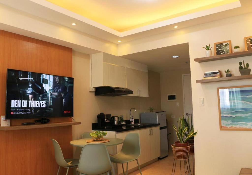 Aparthotel Joyful Hub With Netflix At Sunvida Cebú Exterior foto